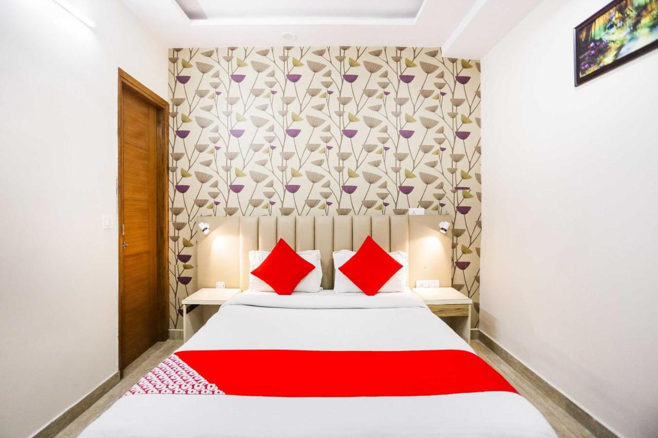 Hotel O Hotel Paradise Indraprastha Exterior photo