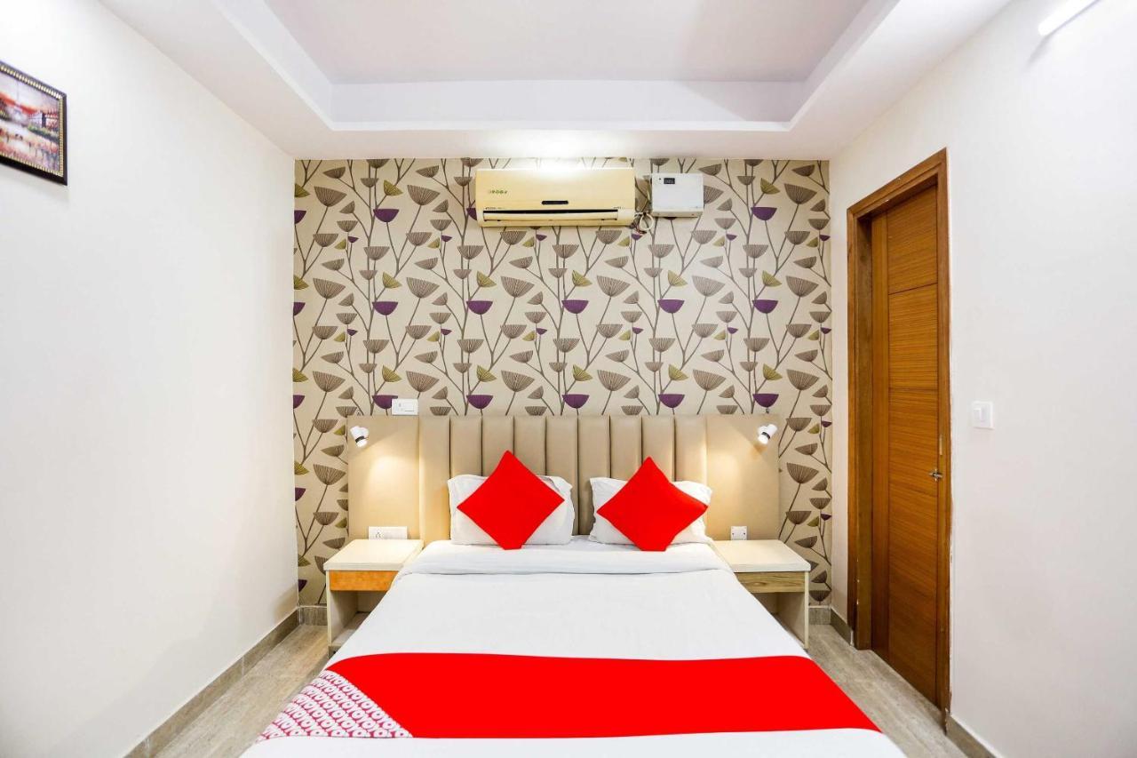 Hotel O Hotel Paradise Indraprastha Exterior photo