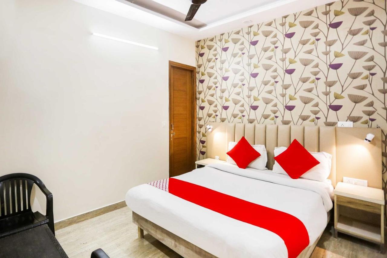 Hotel O Hotel Paradise Indraprastha Exterior photo