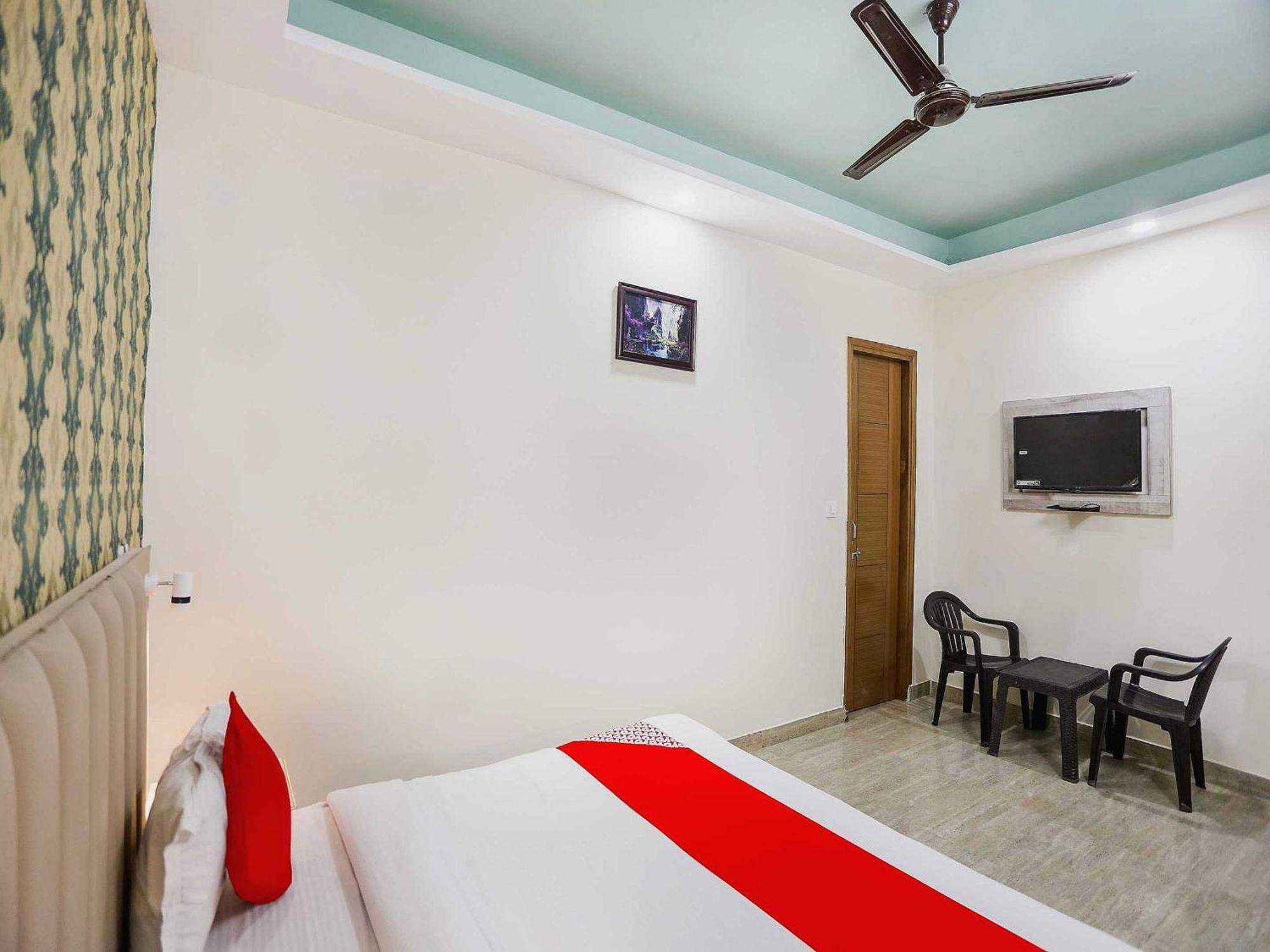 Hotel O Hotel Paradise Indraprastha Exterior photo