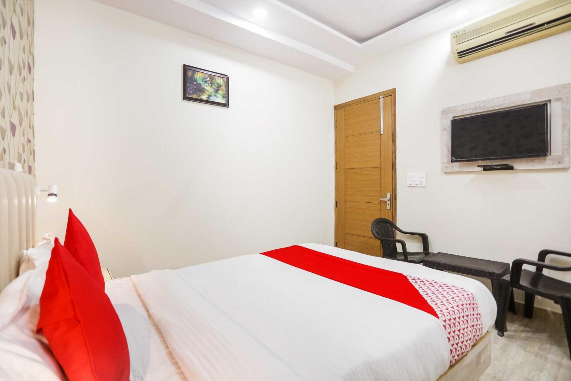 Hotel O Hotel Paradise Indraprastha Exterior photo